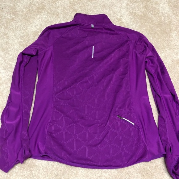 Nike Women’s 1/4 zip - Picture 6 of 8